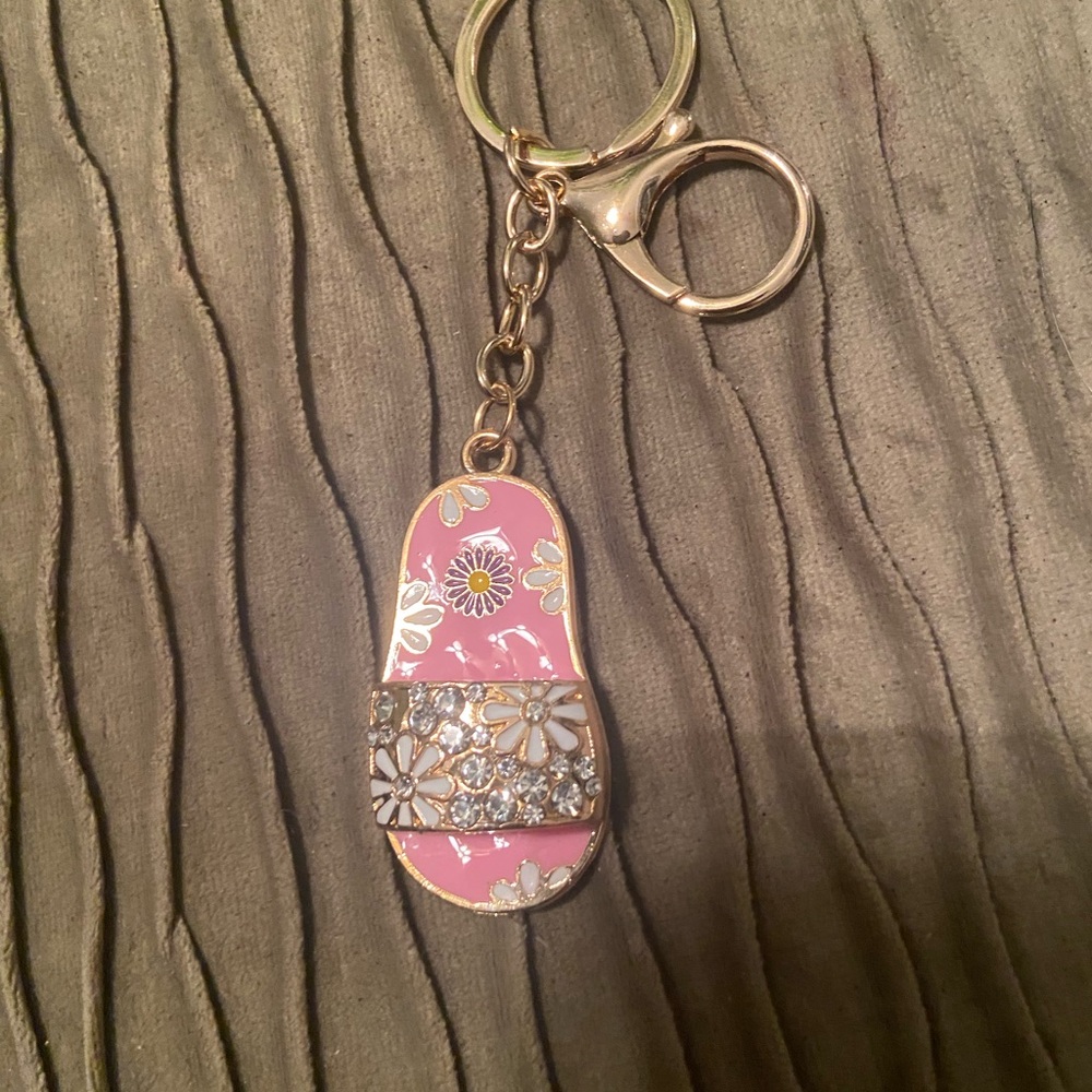 🍀5 for $25🍀 Pink Enamel and Gold Floral Flip Flop Bag Charm Keychain/Bag Charm